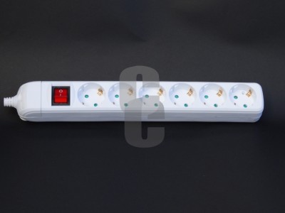 Съединител - 6 гнезда + копче